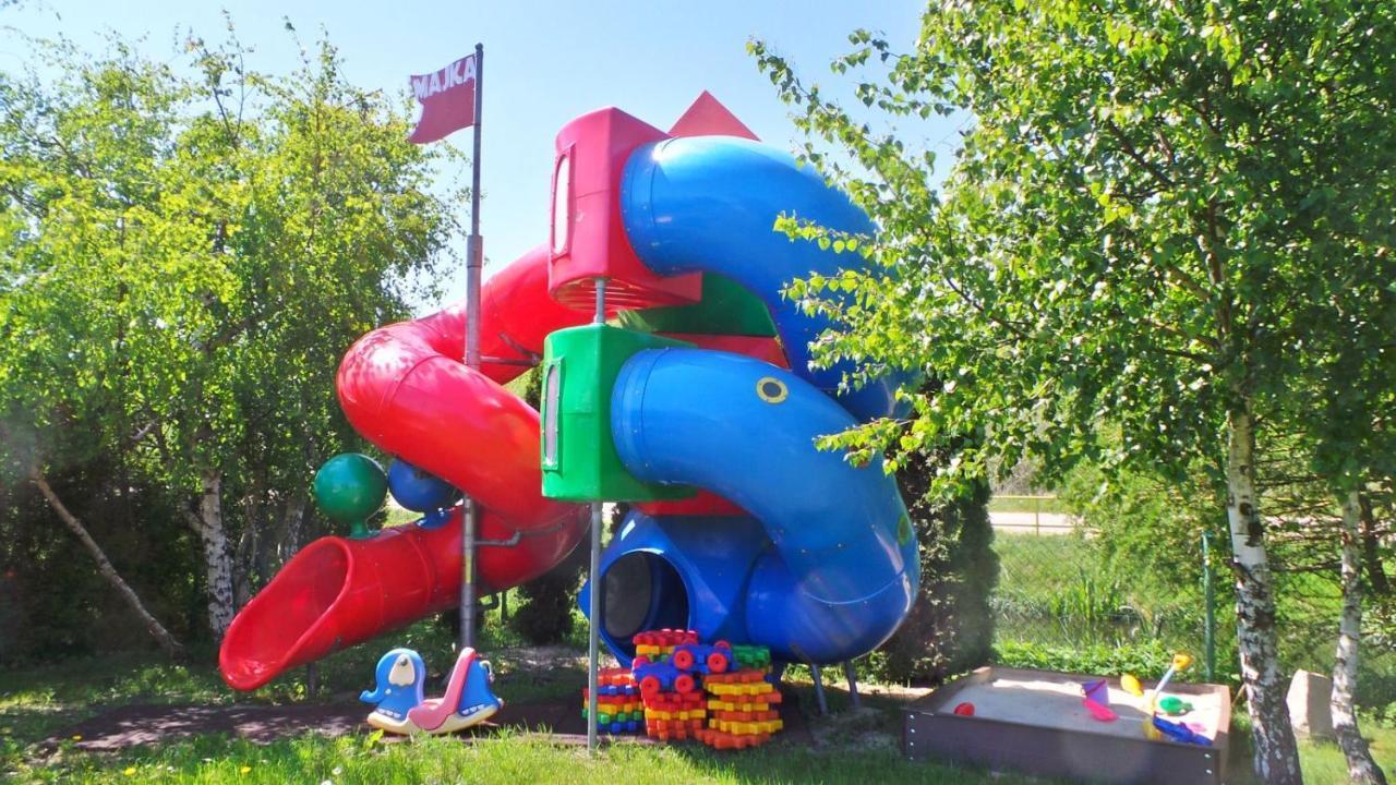 DębkiMajka公寓 外观 照片